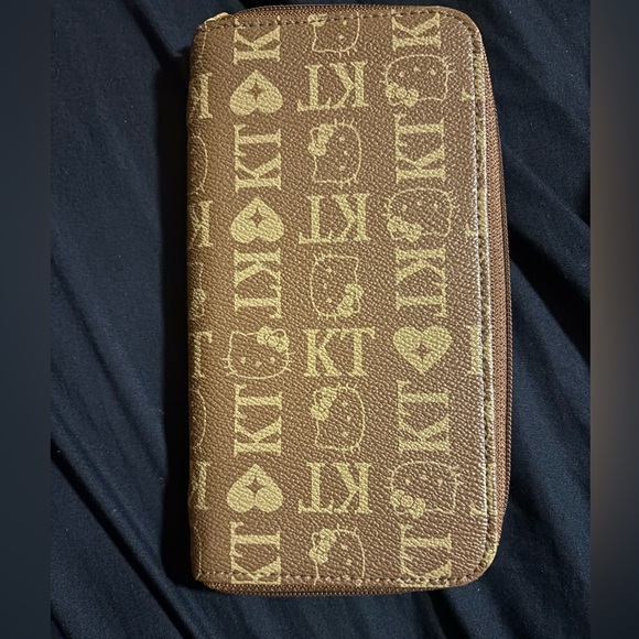 Hello Kitty Handbags - Hello Kitty Brown Wallet